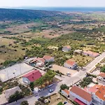 Apartamento 1 Bedroom Amazing In