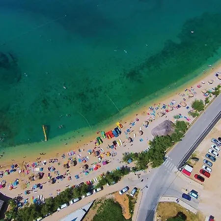 1 Bedroom Amazing In *