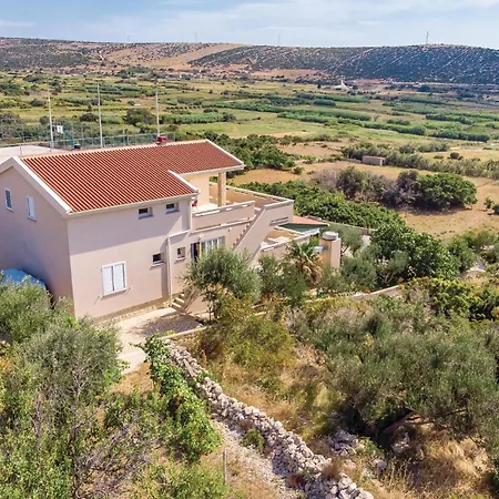 1 Bedroom Amazing In Lejlighed *
