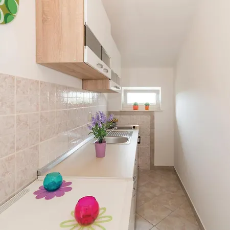 1 Bedroom Amazing In Lejlighed *