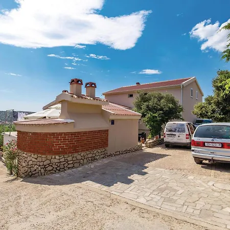 1 Bedroom Amazing In Kolan