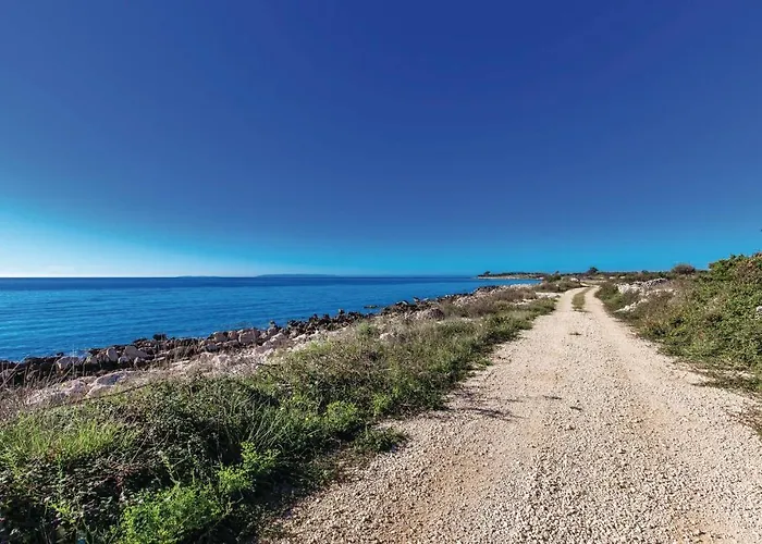 1 Bedroom Amazing In * Kolan